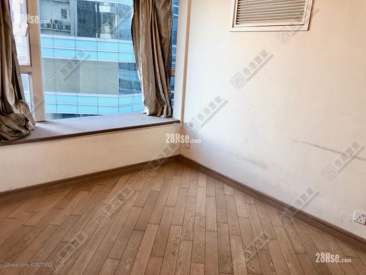 Florient Rise Rental 2 Bedrooms , 1 Bathroom 502 ft²