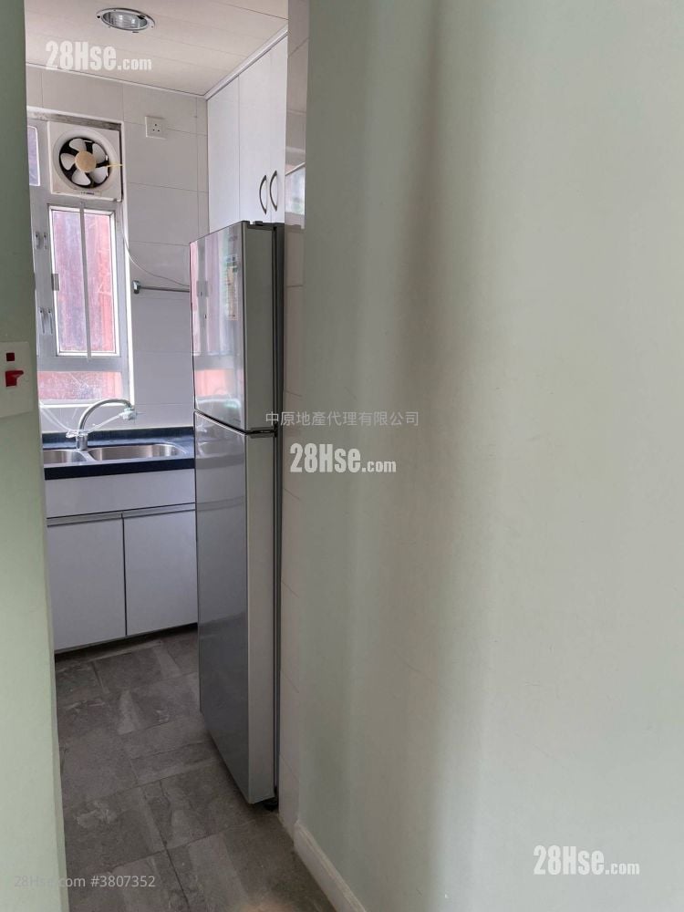 Gee Chang House Sell 1 Bedroom , 1 Bathroom 267 ft²