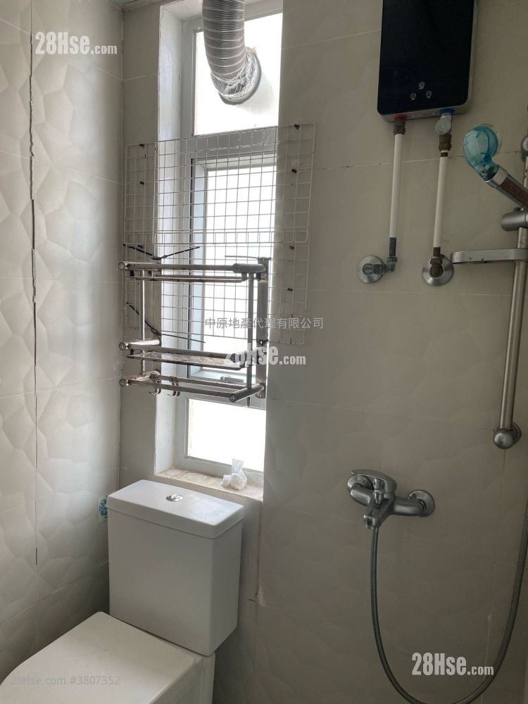 Gee Chang House Sell 1 Bedroom , 1 Bathroom 267 ft²