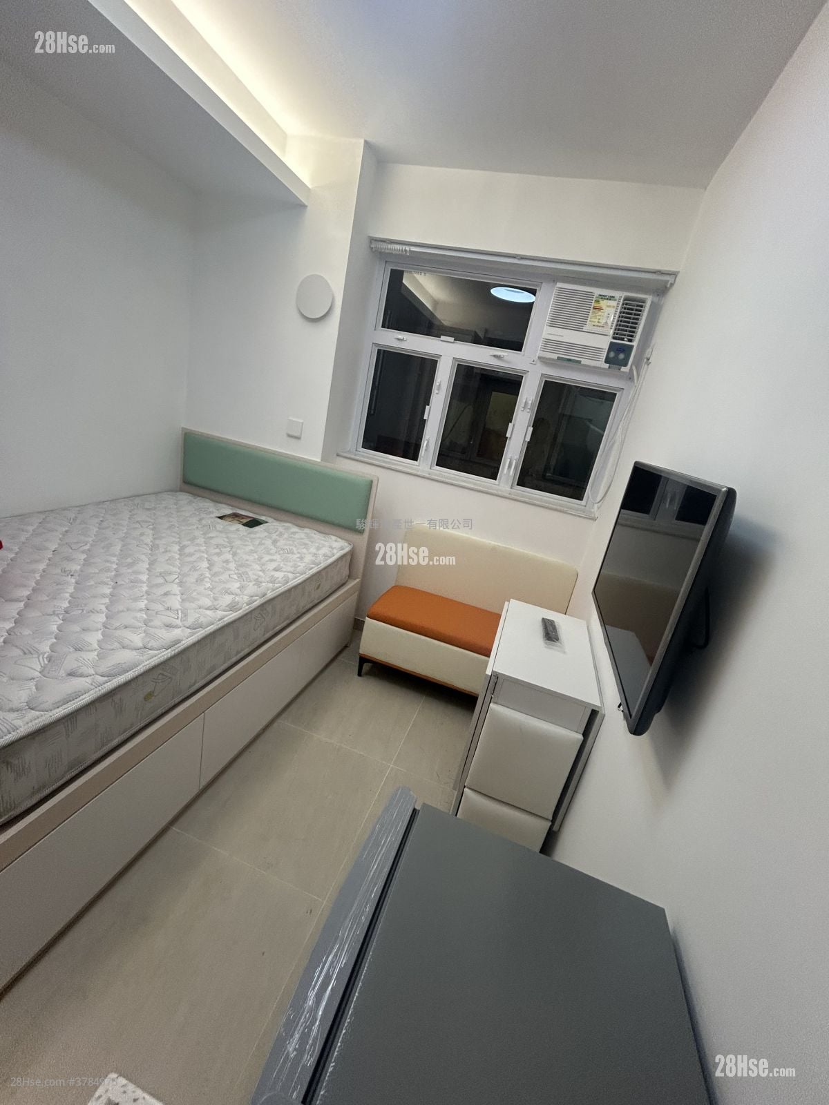 Man Ying Building Rental 1 Bedroom , 1 Bathroom 160 ft²