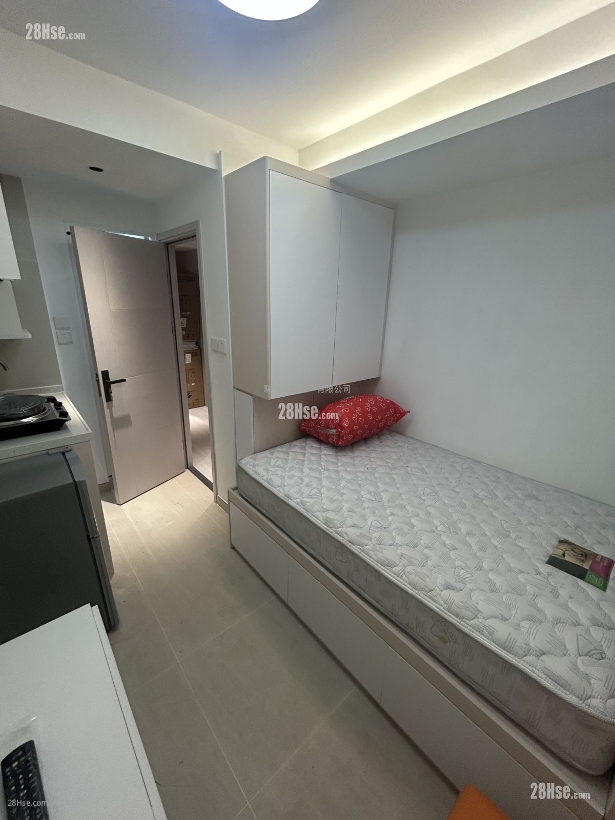 Man Ying Building Rental 1 Bedroom , 1 Bathroom 160 ft²