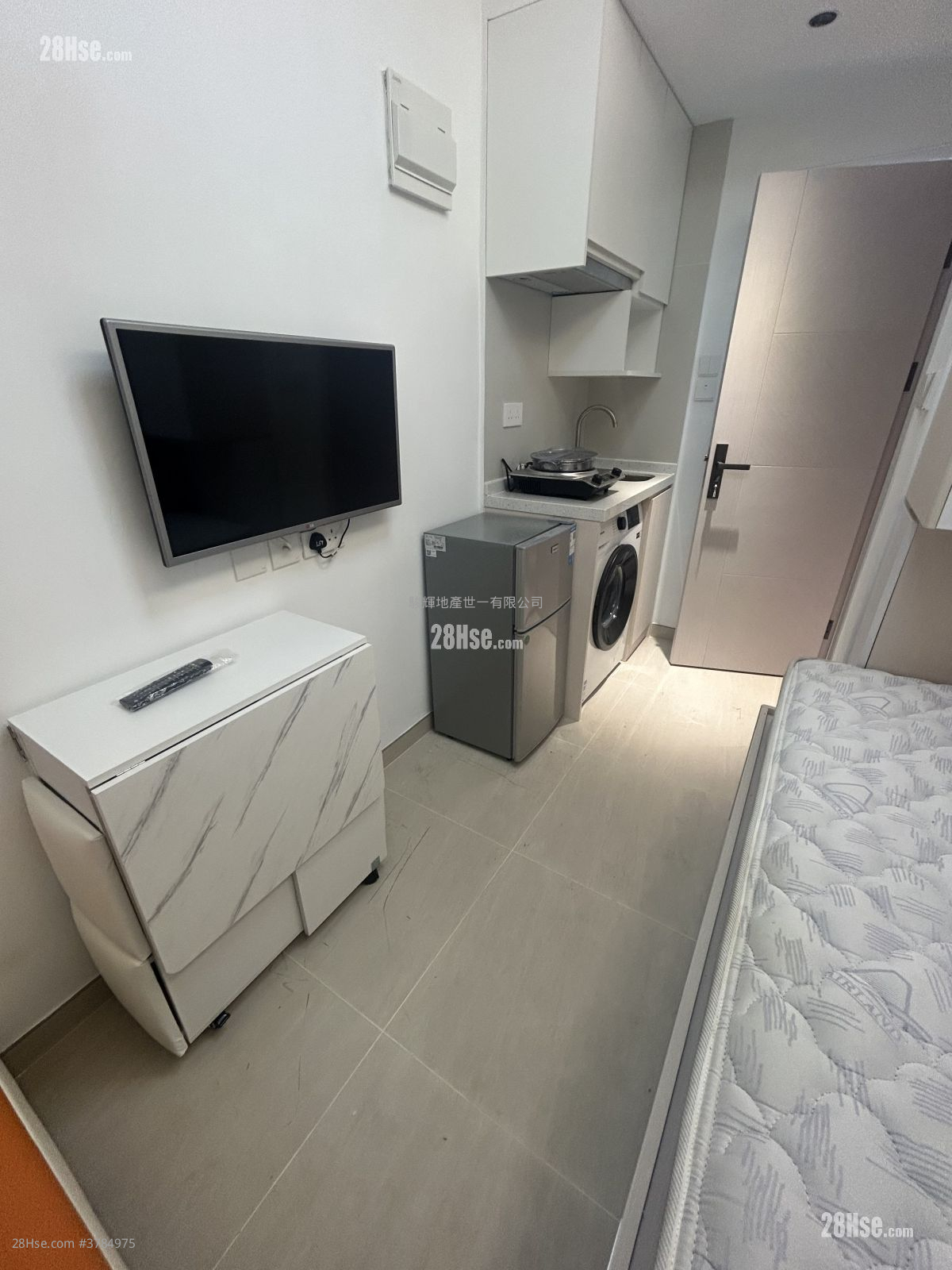 Man Ying Building Rental 1 Bedroom , 1 Bathroom 160 ft²