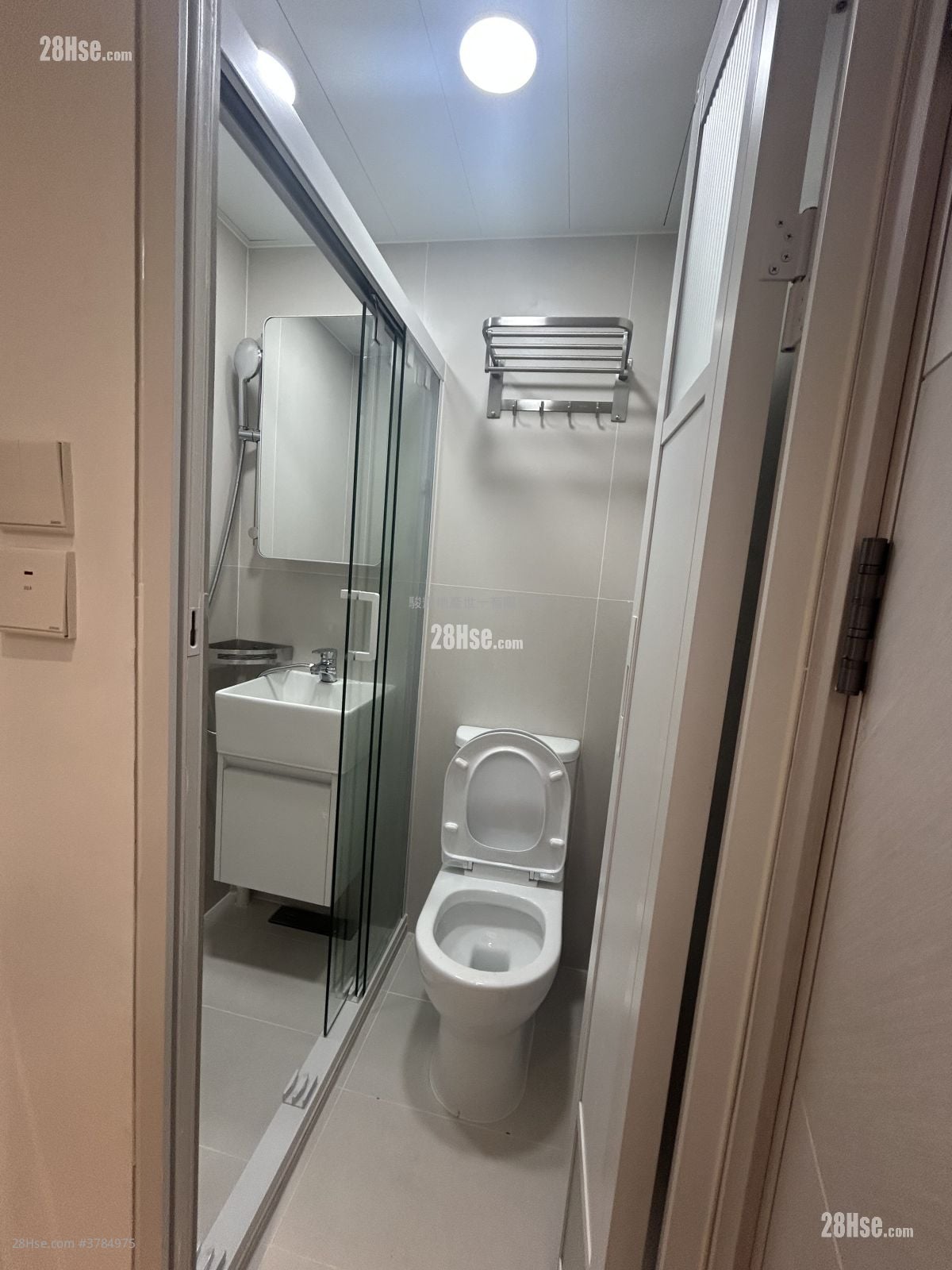 Man Ying Building Rental 1 Bedroom , 1 Bathroom 160 ft²