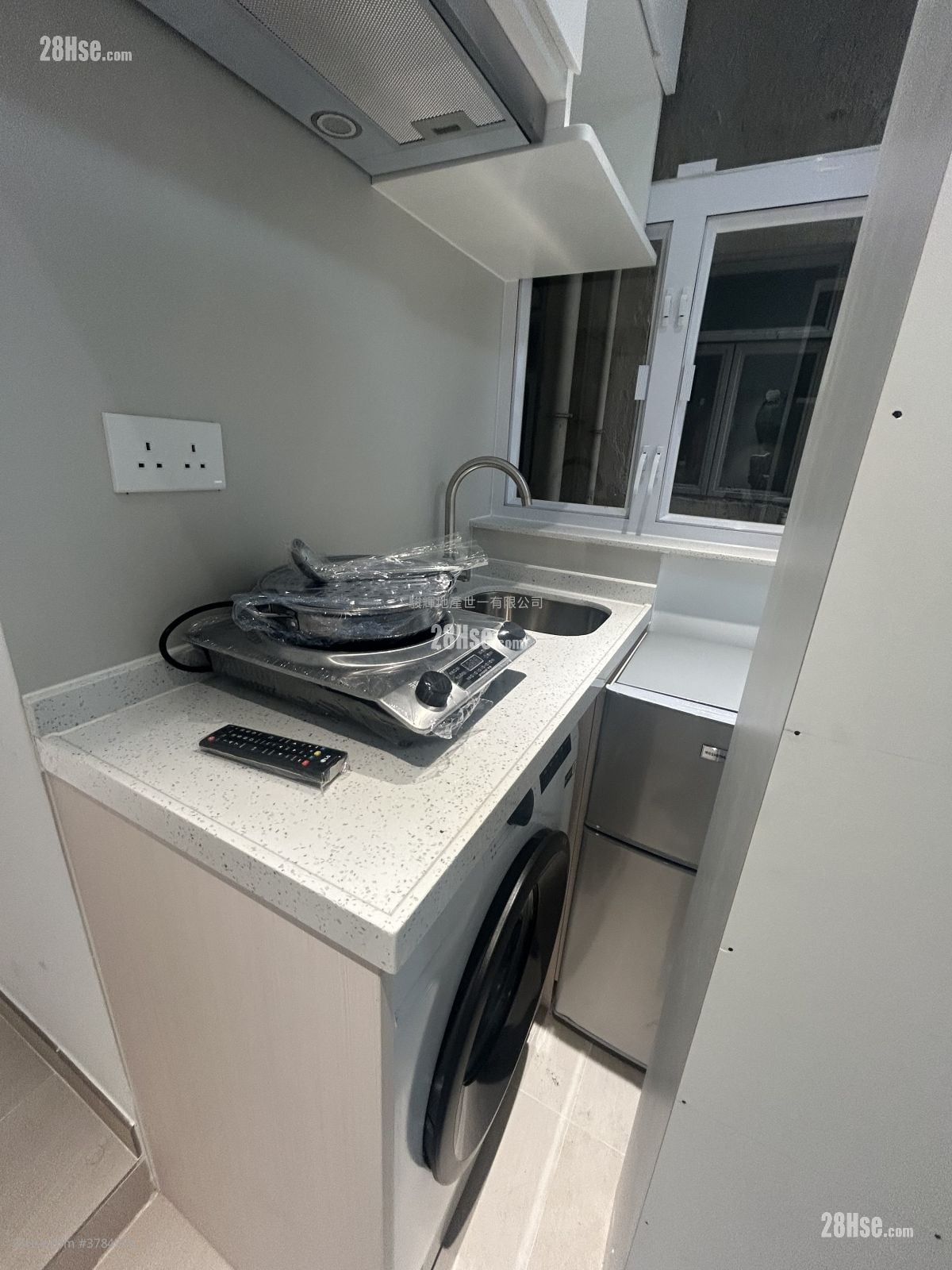 Man Ying Building Rental 1 Bedroom , 1 Bathroom 160 ft²