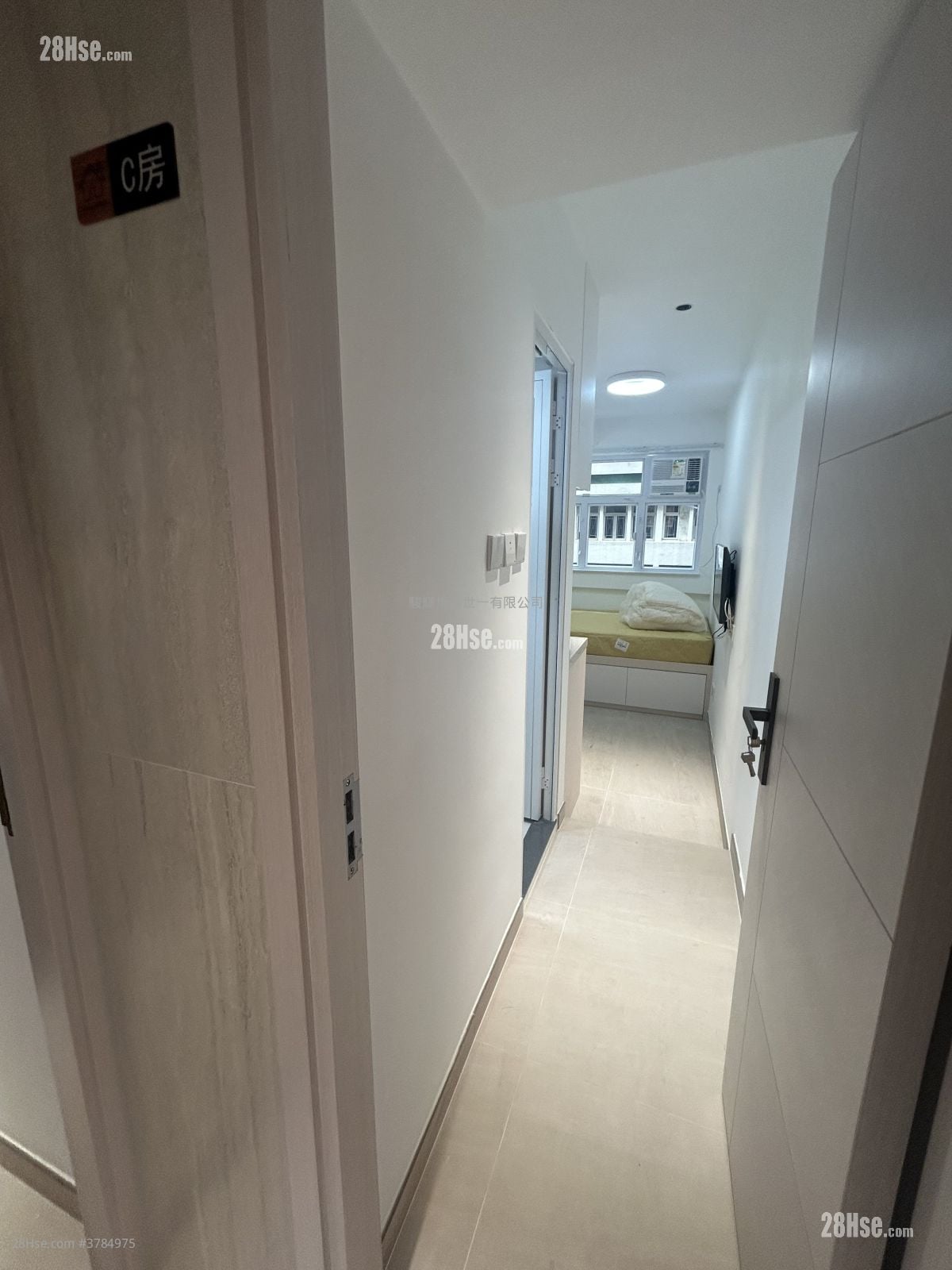 Man Ying Building Rental 1 Bedroom , 1 Bathroom 160 ft²