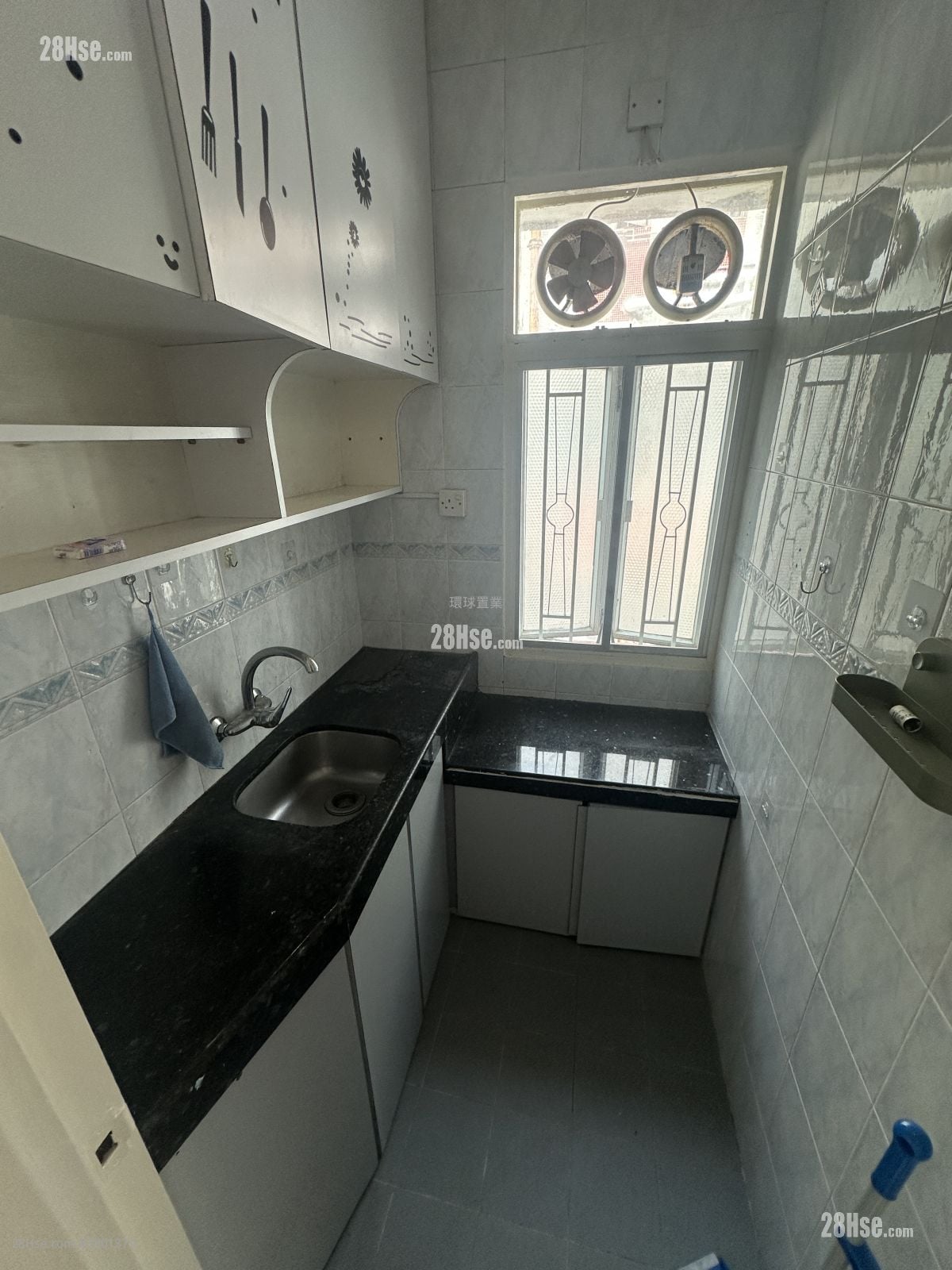 村屋 租盘 2 房 , 1 浴室 390 平方尺