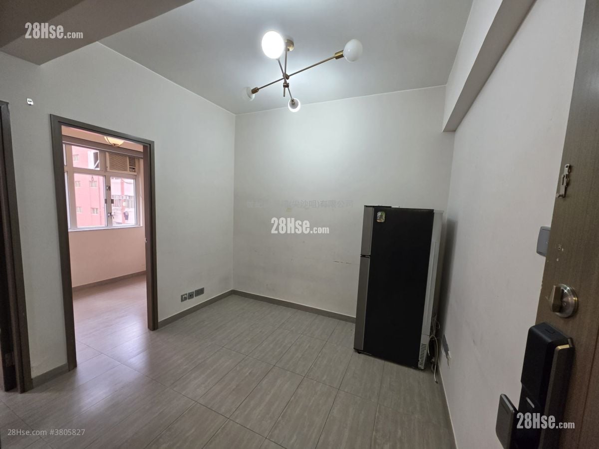 幸运大厦 租盘 2 房 , 1 浴室 266 平方尺