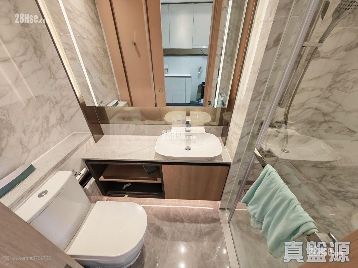 Grand Mayfair  Sell 1 Bedroom , 1 Bathroom 339 ft²