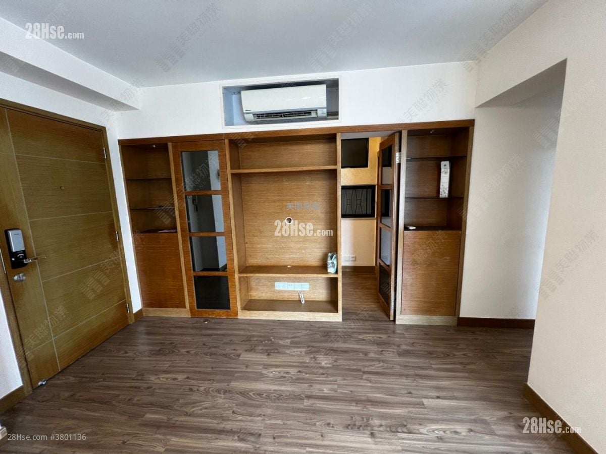 Kornhill Rental 3 Bedrooms , 1 Bathroom 529 ft²