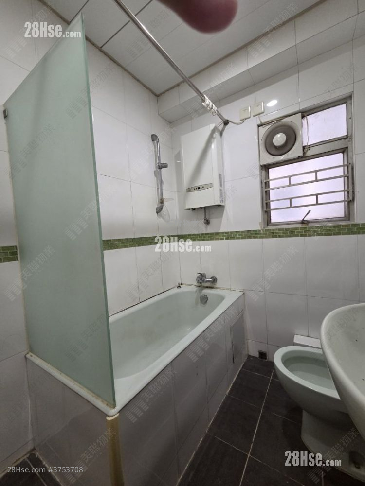 伟景花园 售盘 2 房 , 1 浴室 550 平方尺