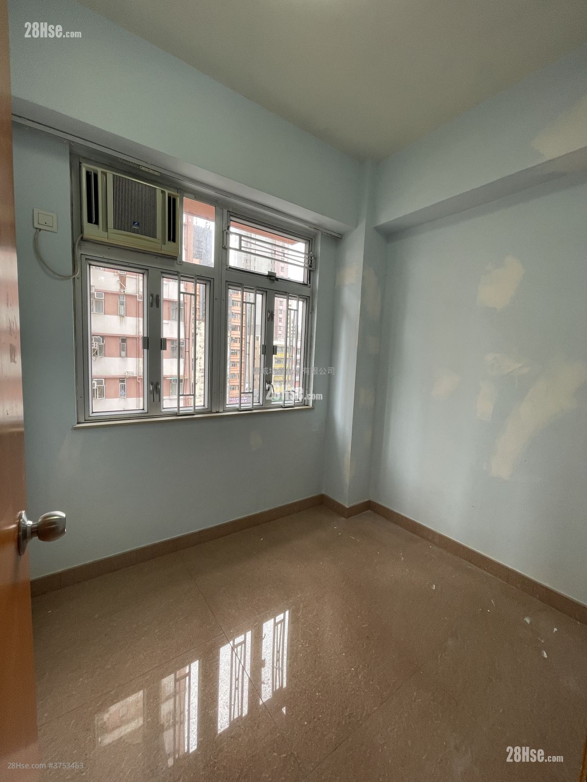 Kam On Building Sell 386 ft²