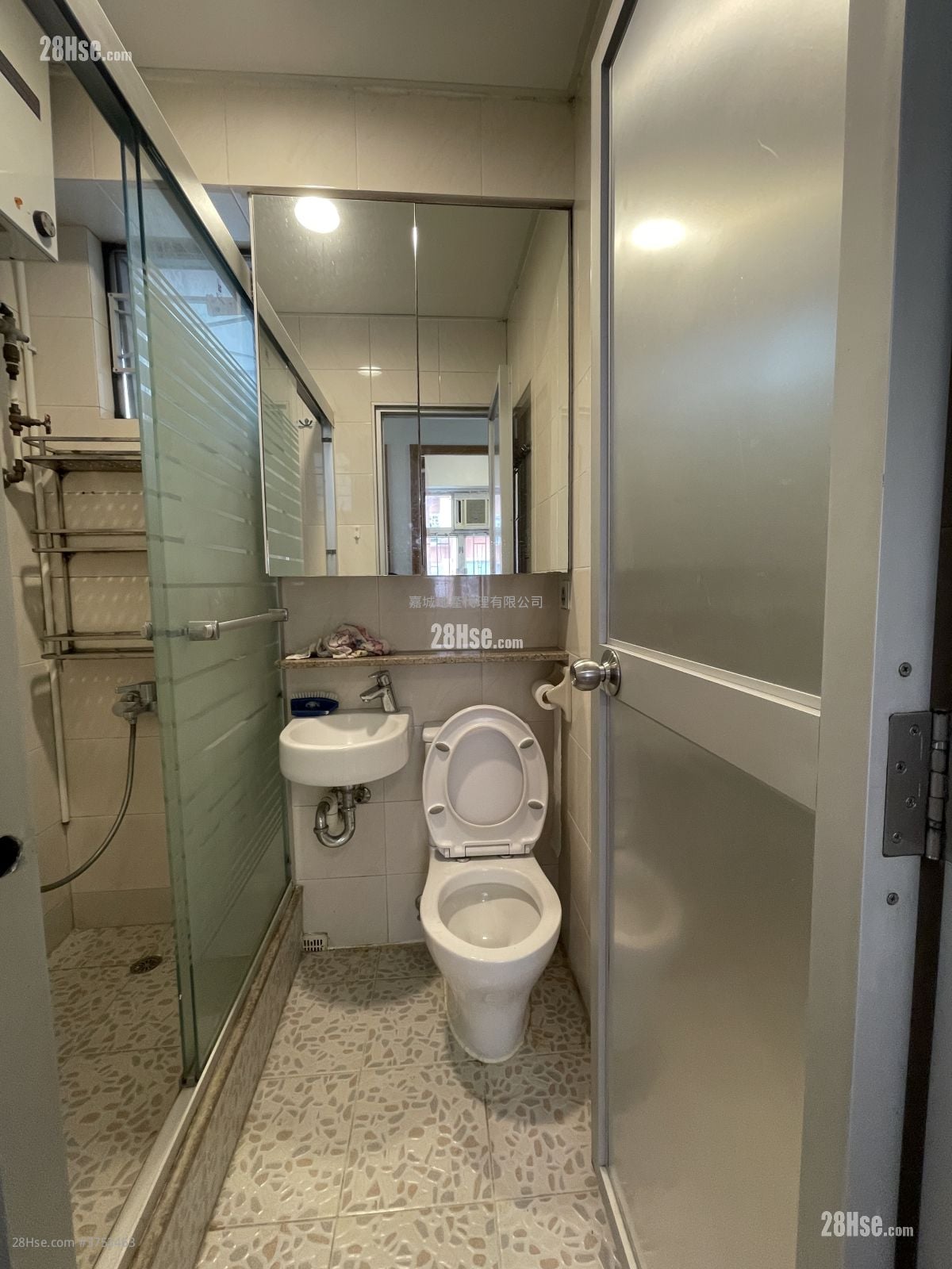 Kam On Building Sell 386 ft²