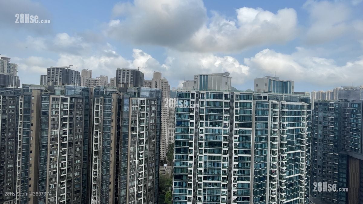 The Wings Rental 3 Bedrooms , 2 Bathrooms 673 ft²