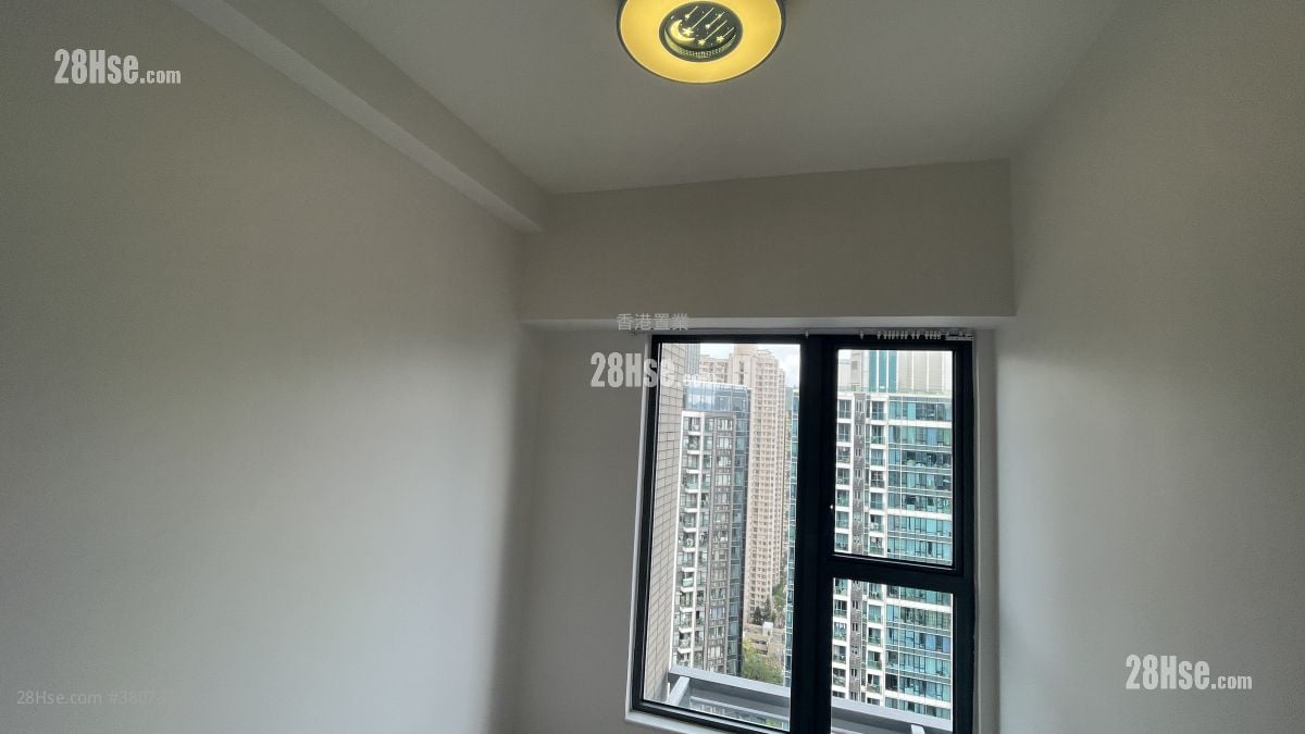 The Wings Rental 3 Bedrooms , 2 Bathrooms 673 ft²