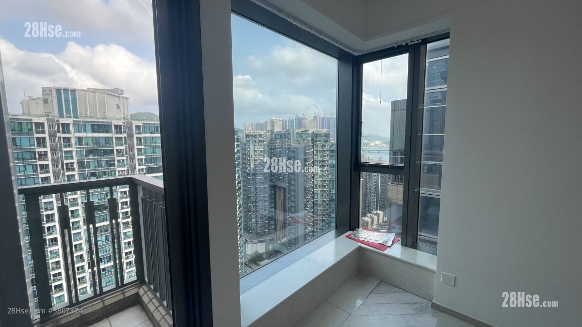 The Wings Rental 3 Bedrooms , 2 Bathrooms 673 ft²