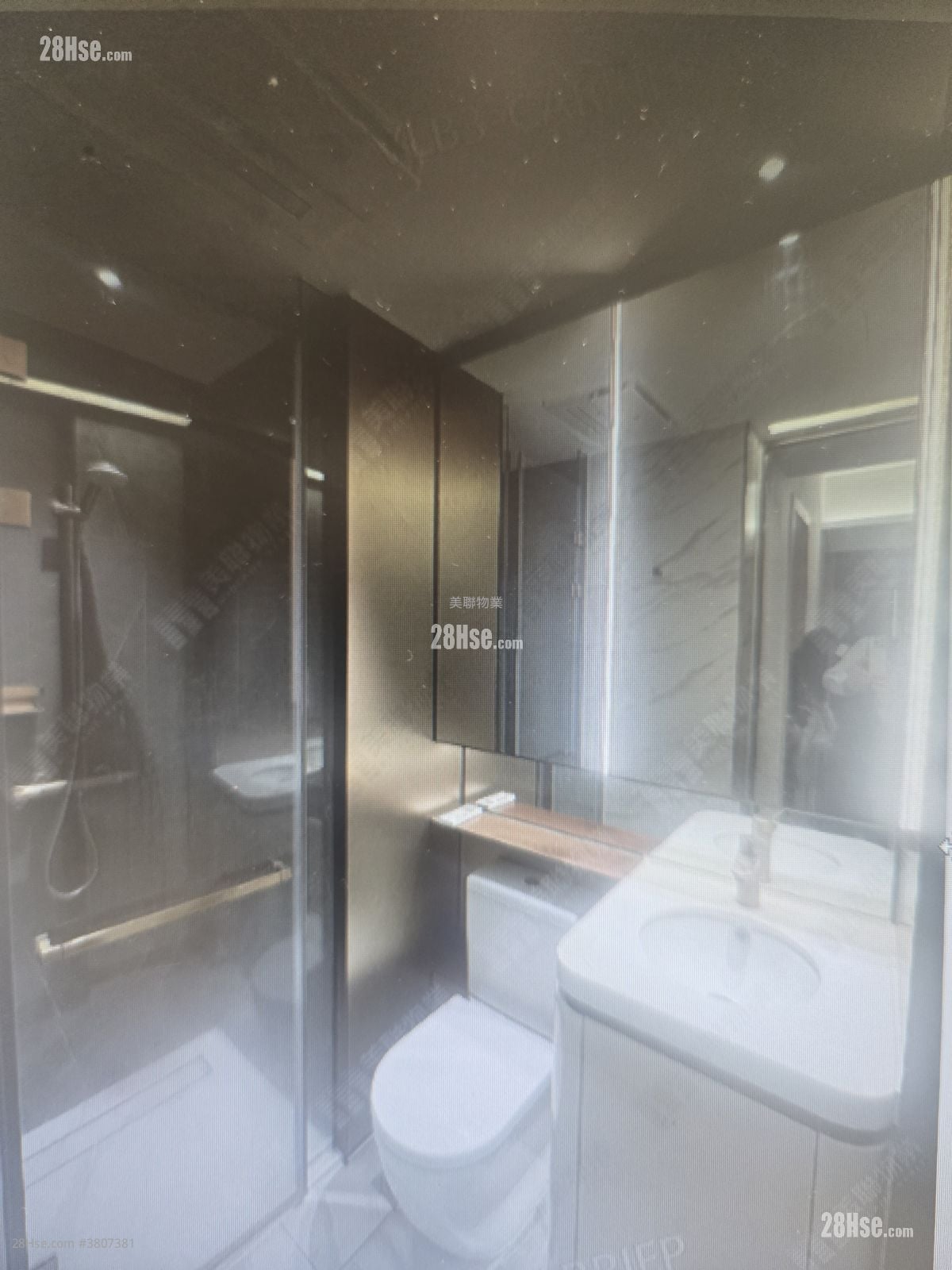 One Innovale Rental 1 Bedroom , 1 Bathroom 295 ft²