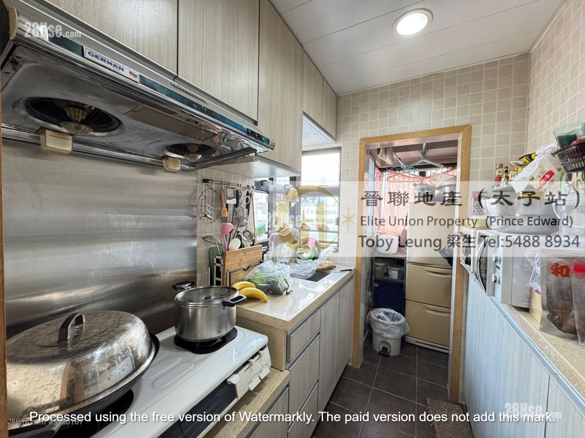 Hing Yip Building Sell 2 Bedrooms , 1 Bathroom 427 ft²