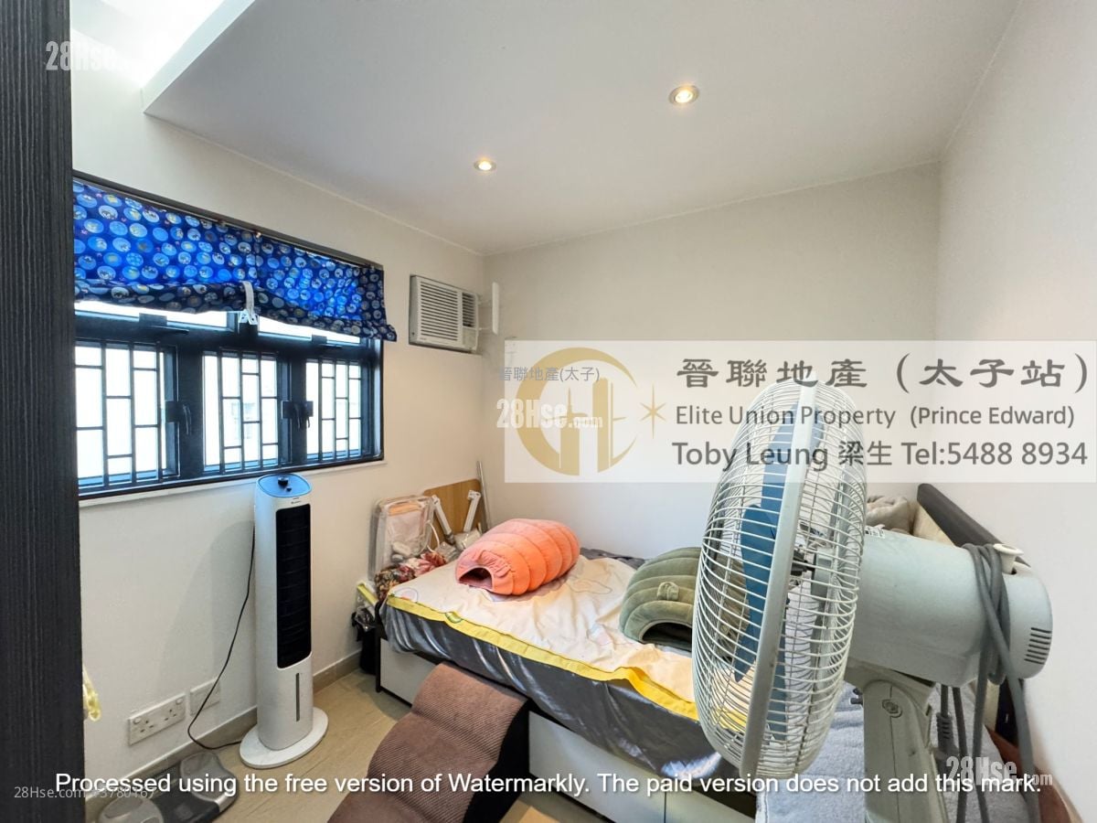 Hing Yip Building Sell 2 Bedrooms , 1 Bathroom 427 ft²