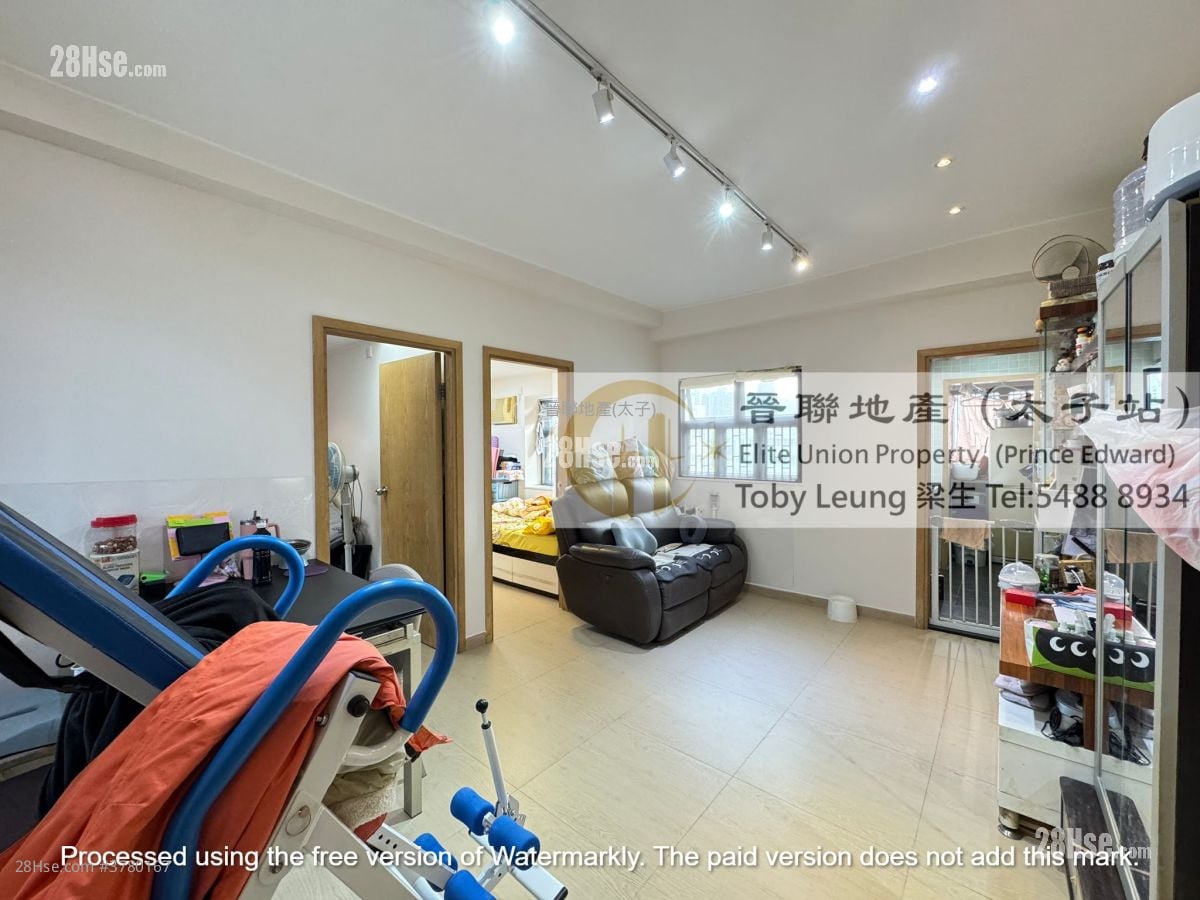 Hing Yip Building Sell 2 Bedrooms , 1 Bathroom 427 ft²