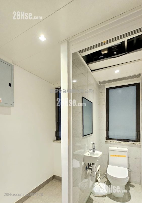 工人房: 港岛南岸 售盘 3 房 , 2 浴室 972 平方尺