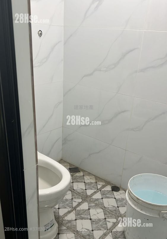 村屋 租盘 2 房 , 1 浴室 380 平方尺