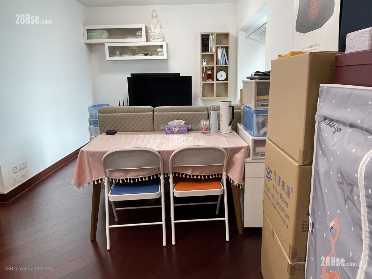 The Long Beach Sell 2 Bedrooms 564 ft²