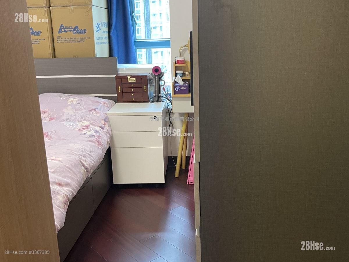 The Long Beach Sell 2 Bedrooms 564 ft²