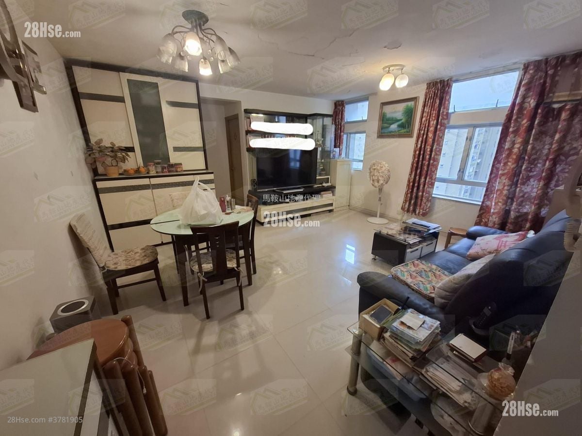 Kam Ying Court Sell 3 Bedrooms , 1 Bathroom 554 ft²