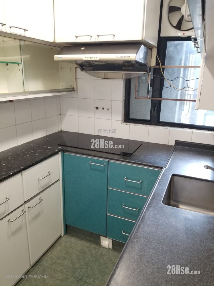 Bayview Garden Sell 3 Bedrooms , 2 Bathrooms 708 ft²