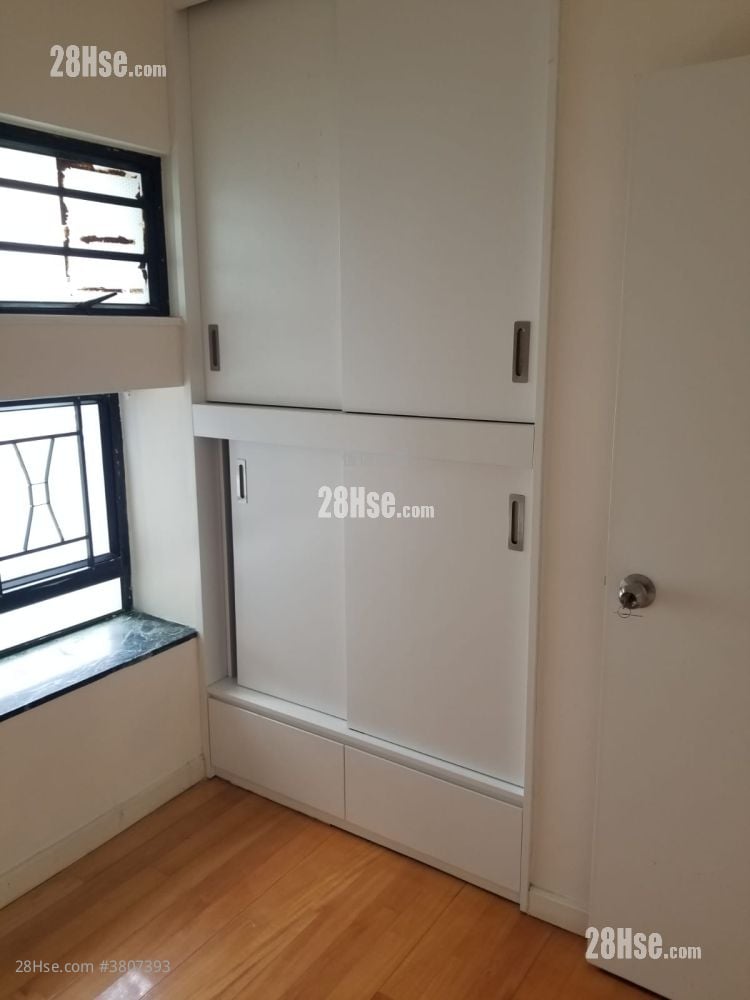 Bayview Garden Sell 3 Bedrooms , 2 Bathrooms 708 ft²