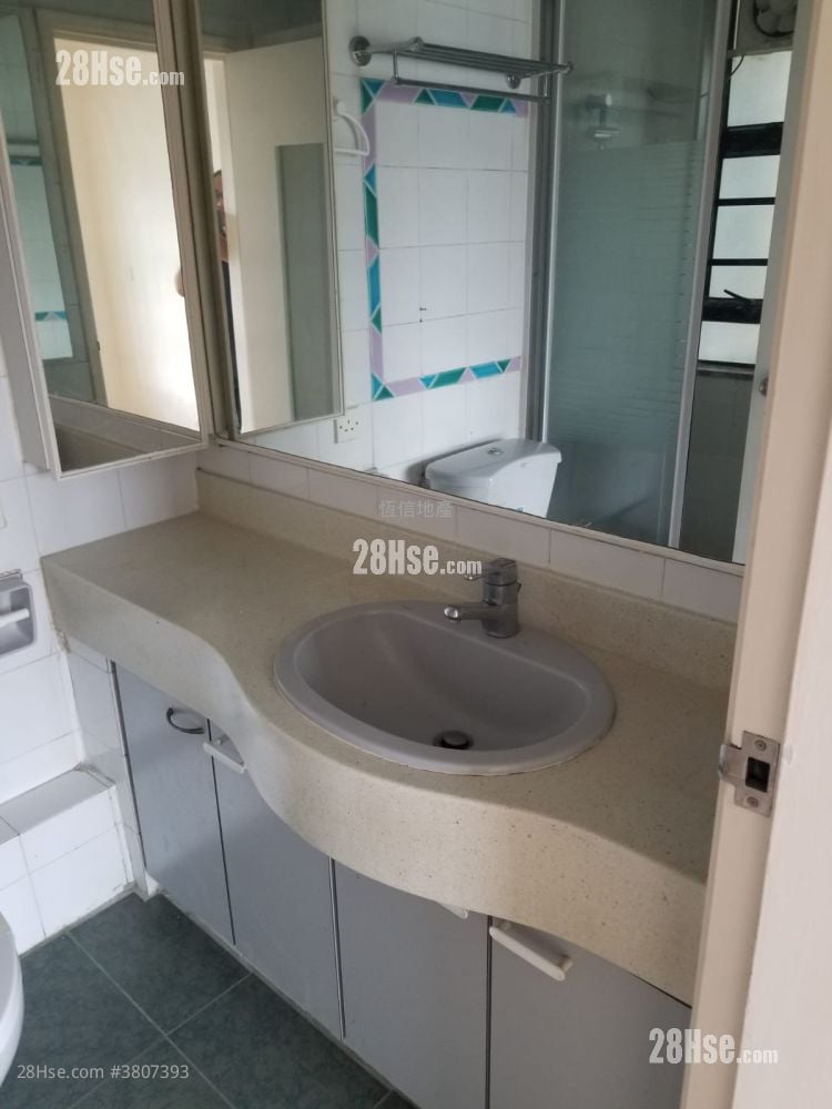 Bayview Garden Sell 3 Bedrooms , 2 Bathrooms 708 ft²