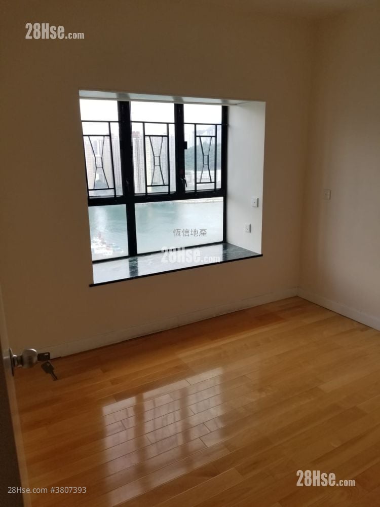 Bayview Garden Sell 3 Bedrooms , 2 Bathrooms 708 ft²