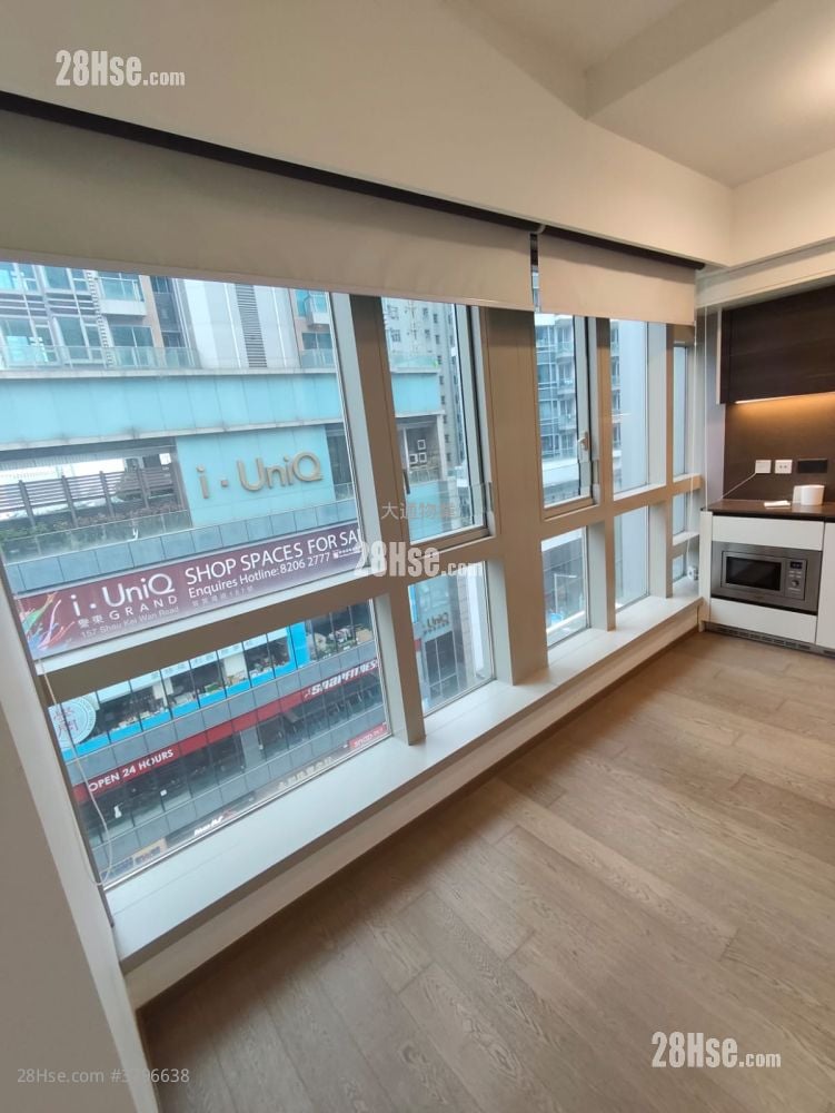 One Eighty Rental Studio , 1 Bathroom 164 ft²