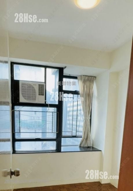 Kornhill Rental 2 Bedrooms , 1 Bathroom 461 ft²