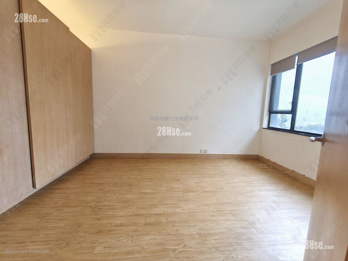 愚园 售盘 4 房 , 4 浴室 2,135 平方尺