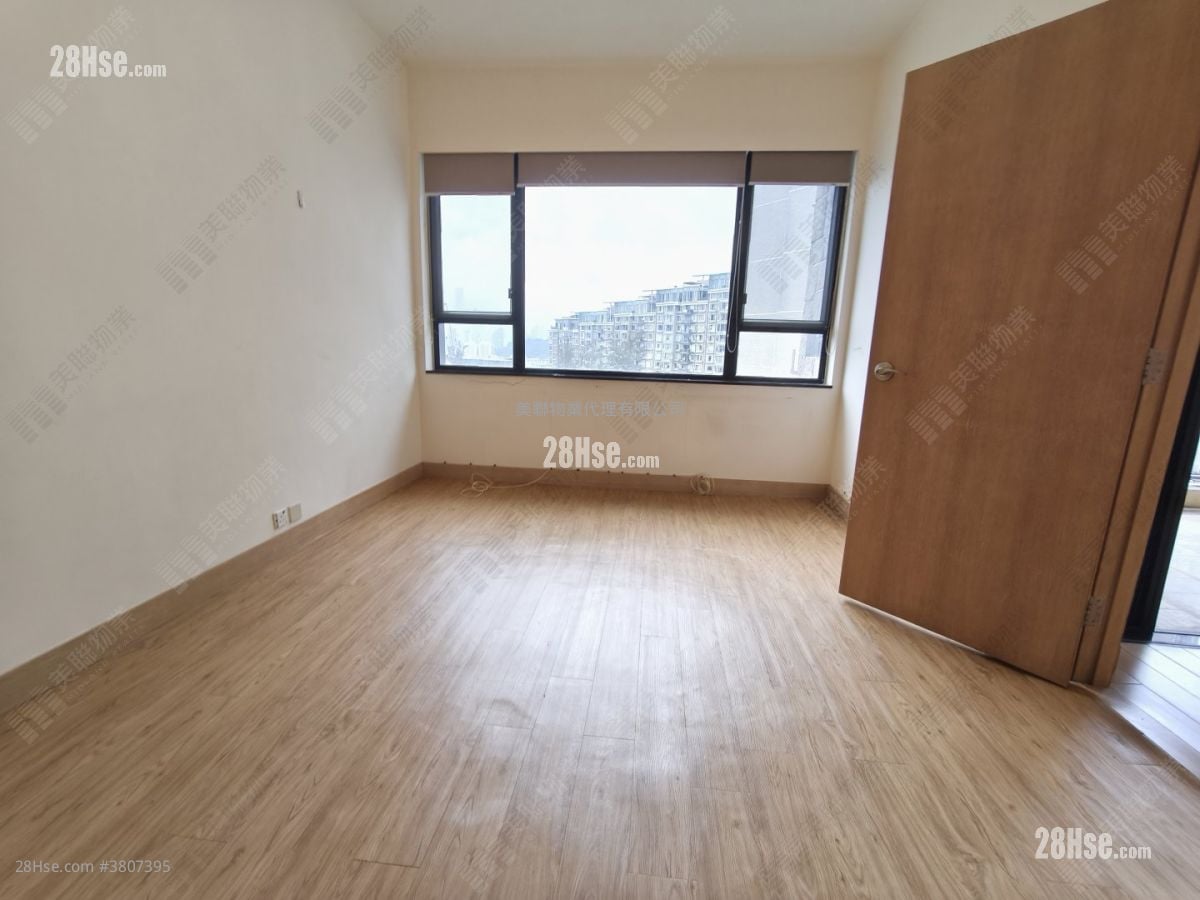 愚园 售盘 4 房 , 4 浴室 2,135 平方尺