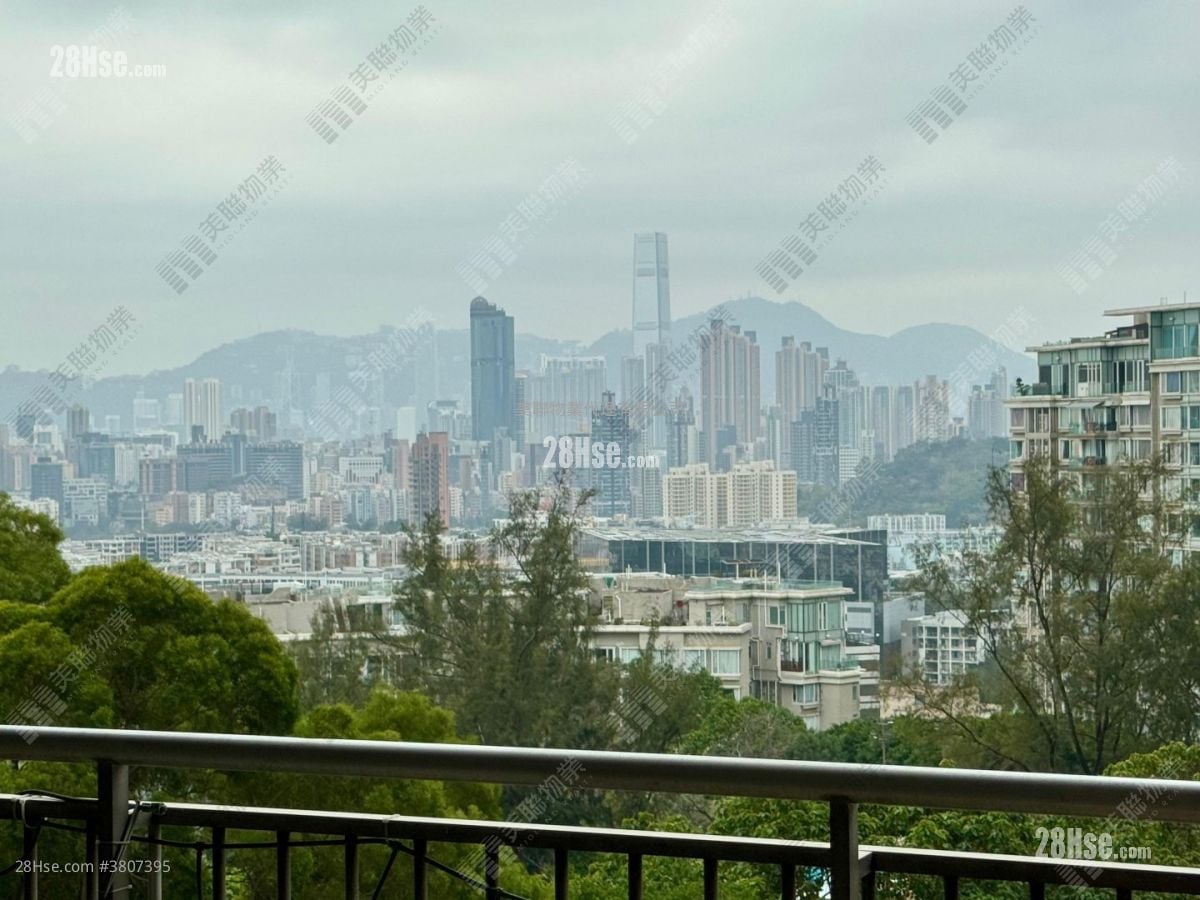 愚园 售盘 4 房 , 4 浴室 2,135 平方尺