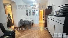 living room: Manhattan Hill Sell 3 Bedrooms , 1 Bathroom 674 ft²