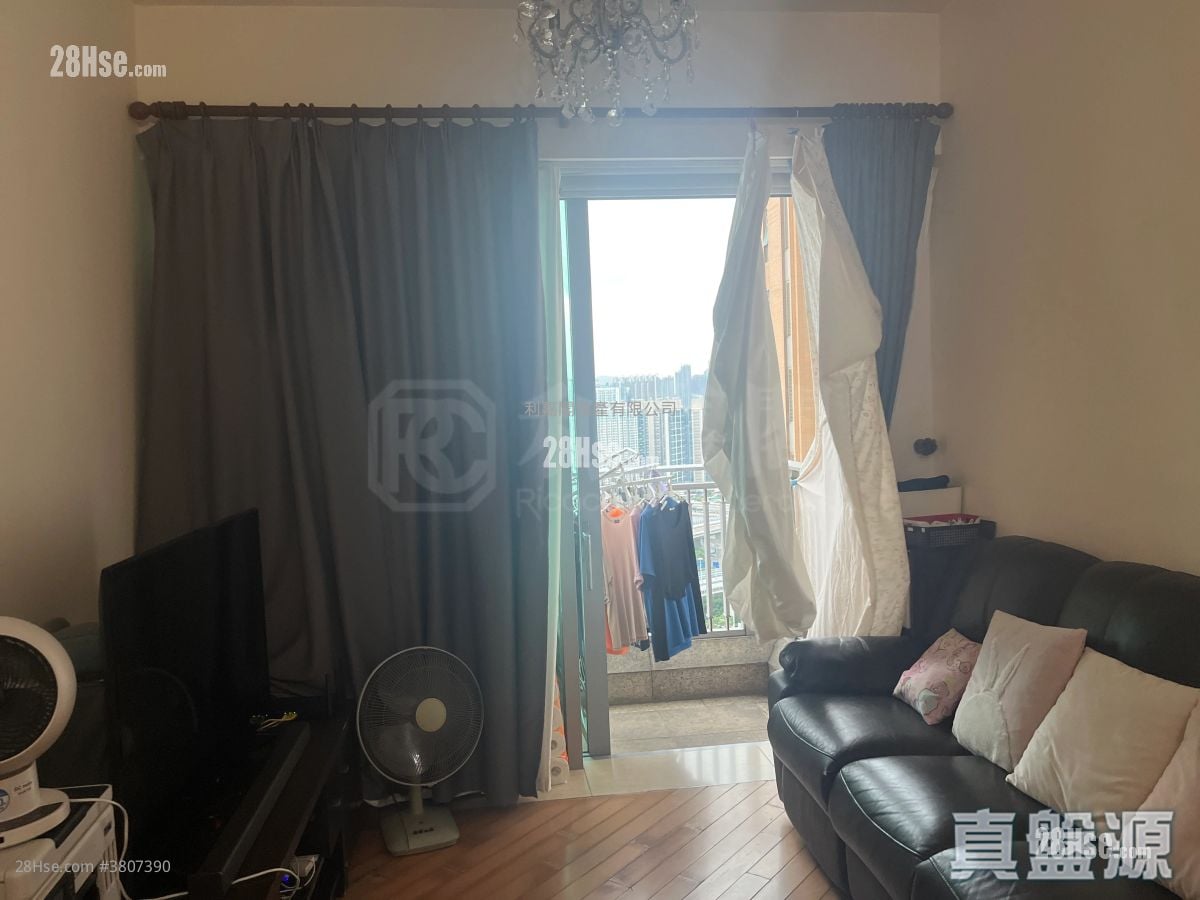 Manhattan Hill Sell 3 Bedrooms , 1 Bathroom 674 ft²