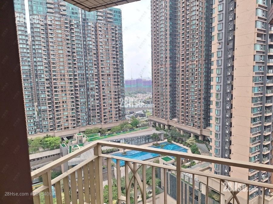 Yoho Town Sell 2 Bedrooms 422 ft²