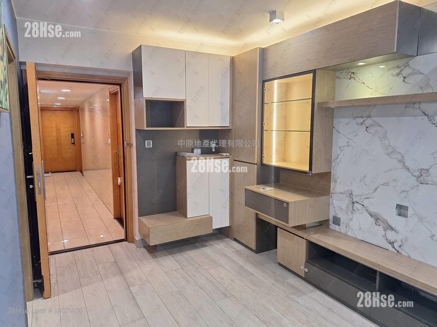 Yoho Town Sell 2 Bedrooms 422 ft²