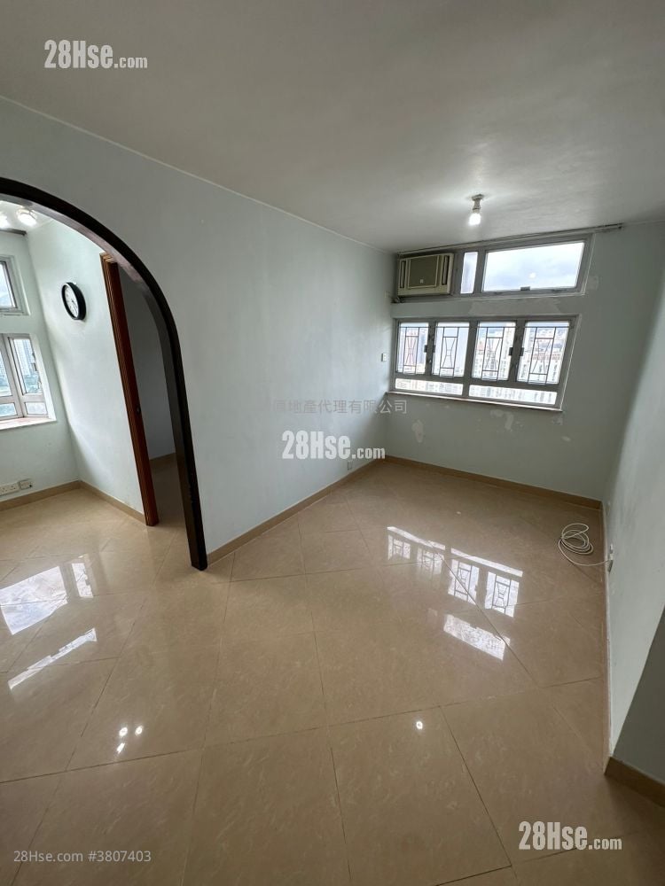 Ching Wah Court Sell 1 Bedroom , 1 Bathroom 394 ft²