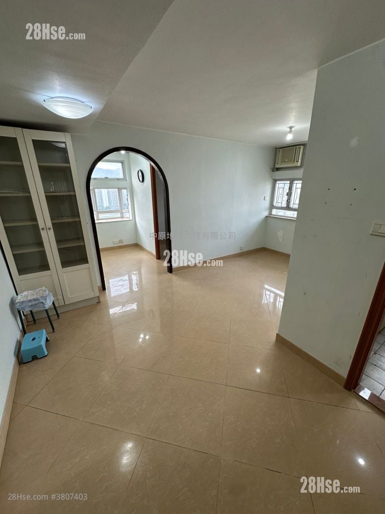 Ching Wah Court Sell 1 Bedroom , 1 Bathroom 394 ft²