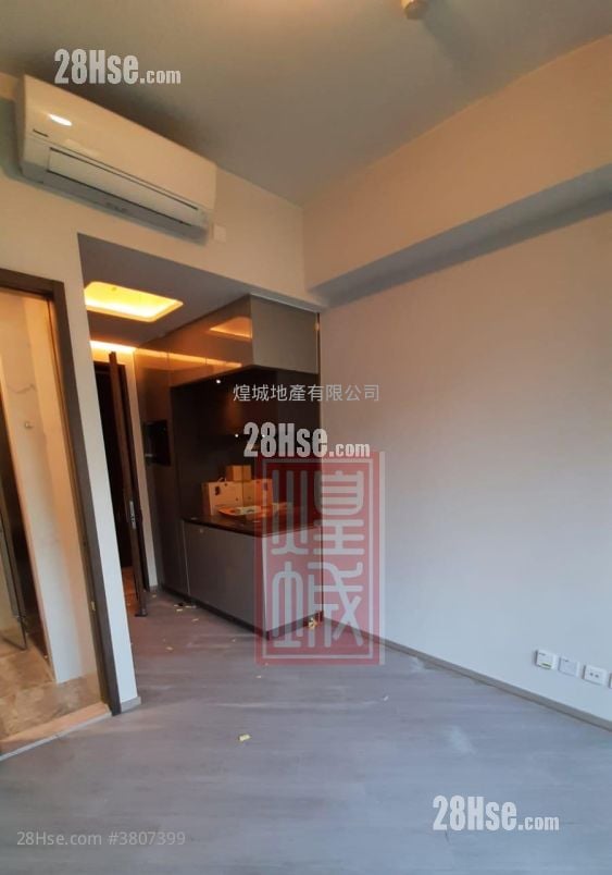 The Royale Sell Studio , 1 Bathroom 208 ft²