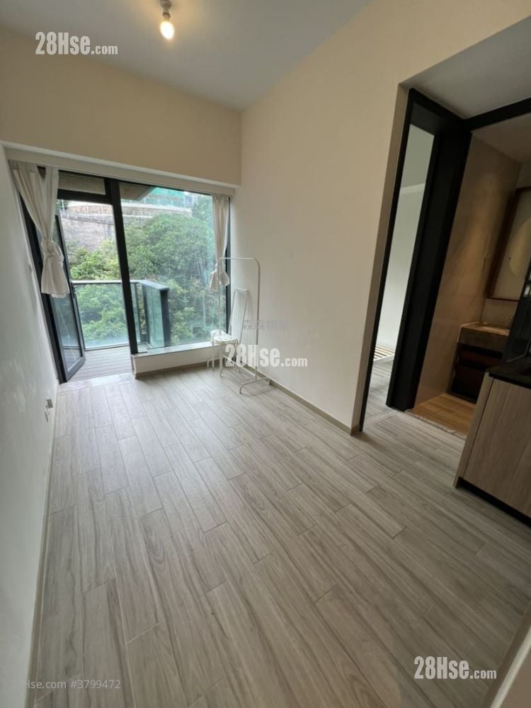 Novum East Rental 293 ft²