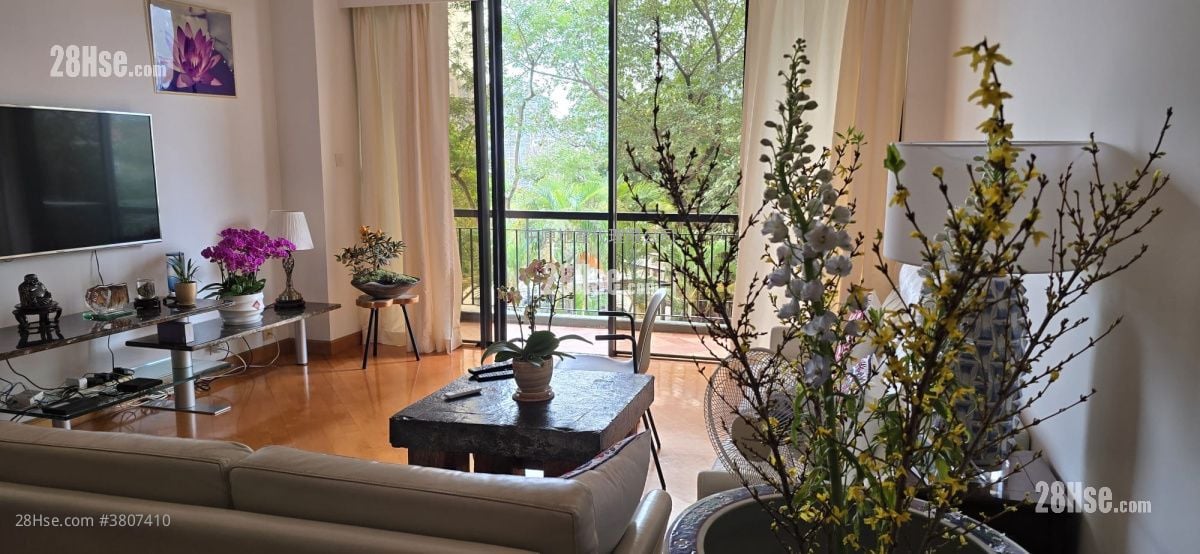 Claymore Garden Sell 1,553 ft²