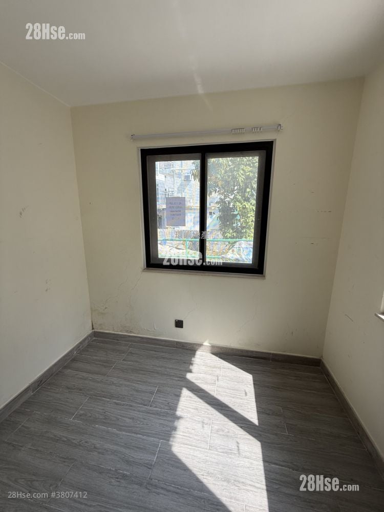 村屋 租盘 3 房 , 1 浴室 650 平方尺