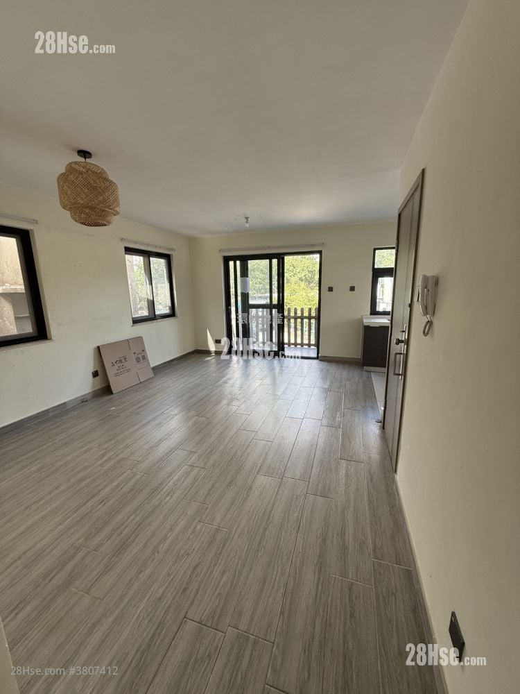 村屋 租盘 3 房 , 1 浴室 650 平方尺