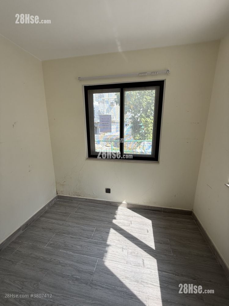 村屋 租盘 3 房 , 1 浴室 650 平方尺