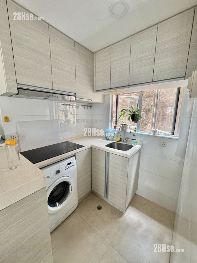 Jade Lotus Garden Sell 2 Bedrooms , 1 Bathroom 330 ft²